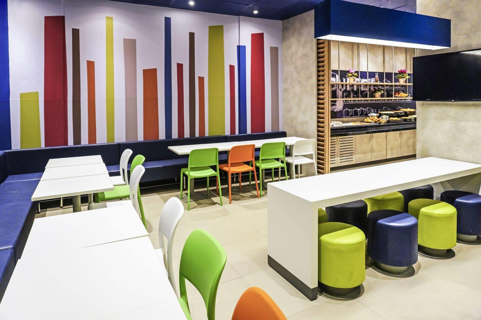 Ibis Budget Hyères Zewnętrze zdjęcie